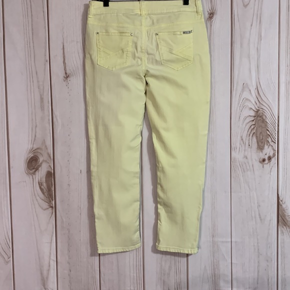 Canary Yellow Capris - Picture 2 of 4